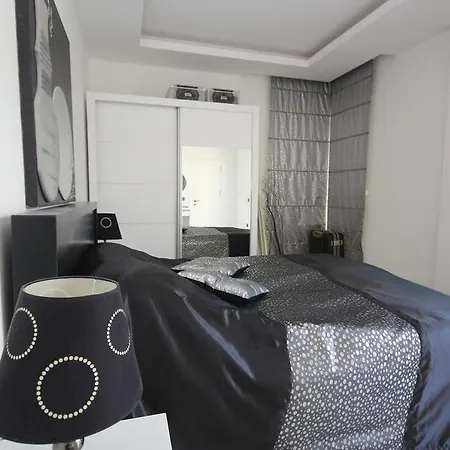Nl, Seven Stars 2 B/r Luxury Appartamento